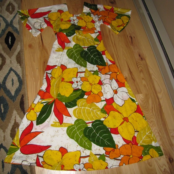 Two Potato of Laguna Beach Dresses & Skirts - VTG 70s Hippie Hawaiian House Dress Caftan Palm